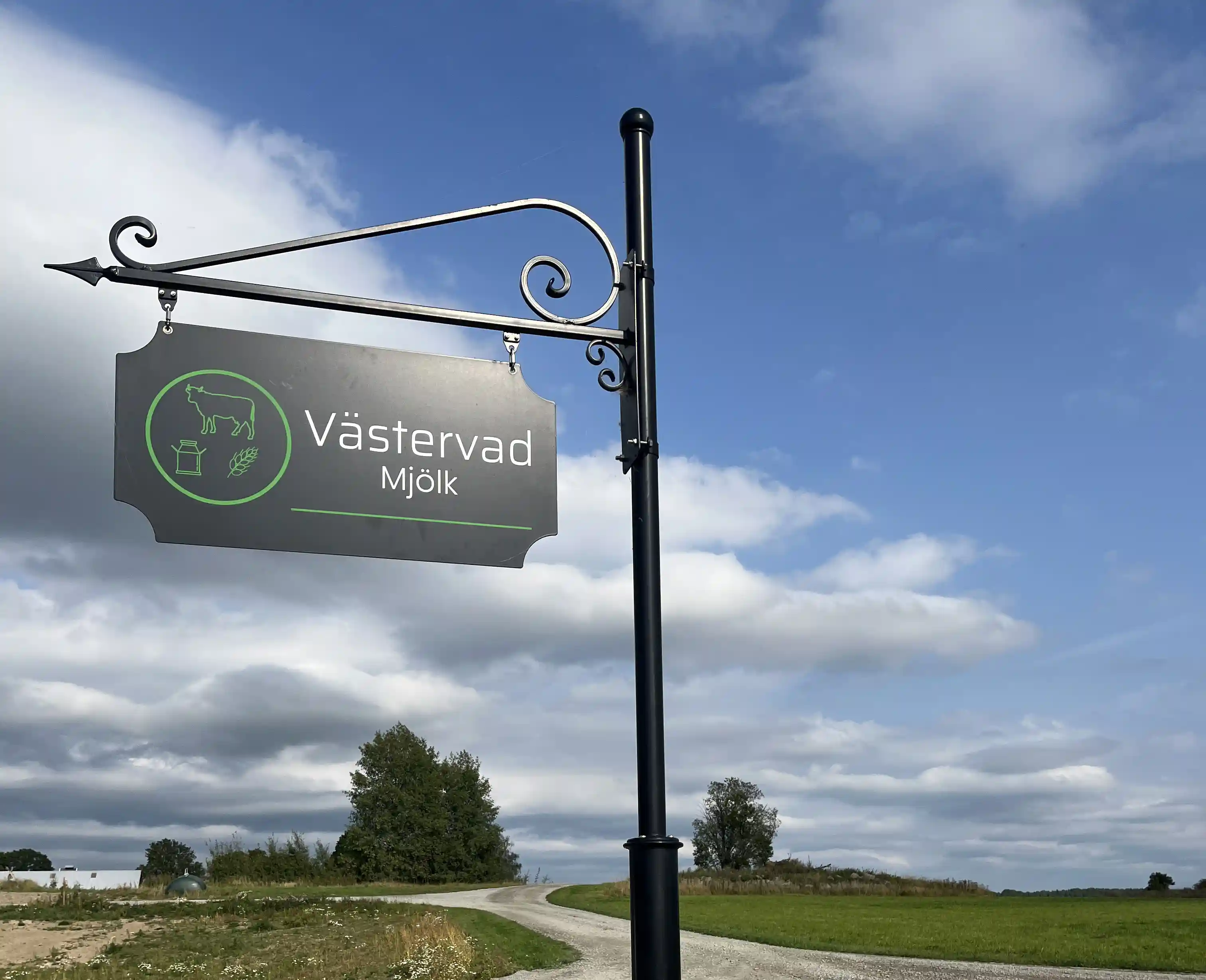 Skylt Västervad mjölk